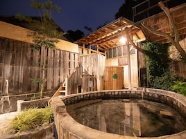 Bañera de hidromasaje exterior