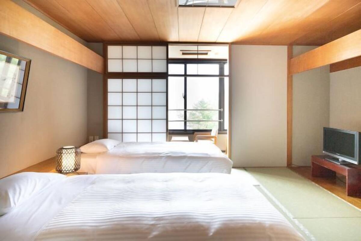 In-room safe, free WiFi, bed sheets