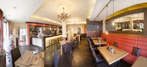 Restaurant - Hotel Weisses Lamm (Veitshoechheim)