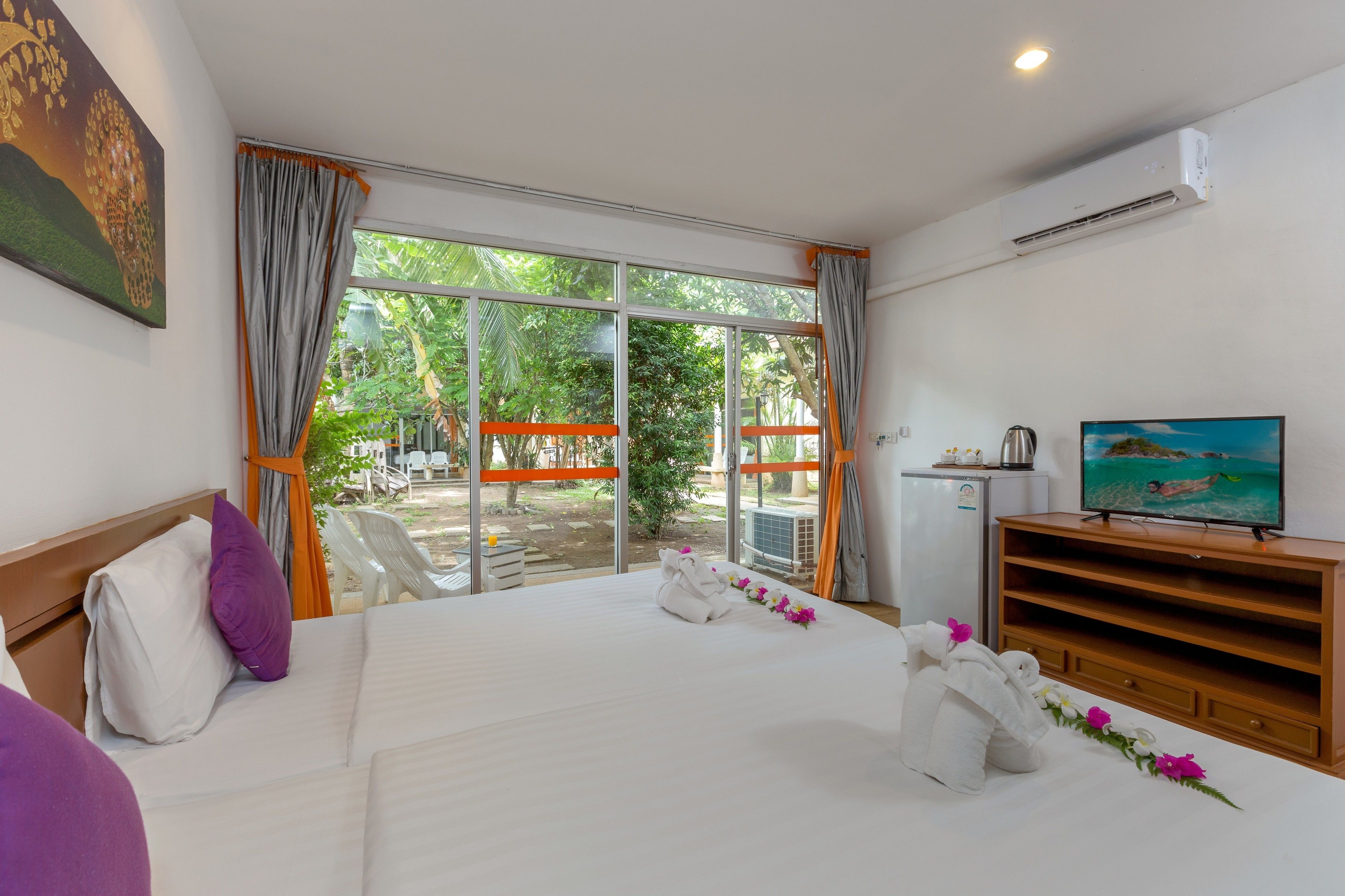 Superior Garden View | Desk, rollaway beds, free WiFi, bed sheets