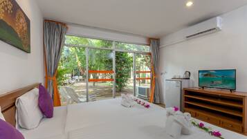 Superior Garden View | Desk, rollaway beds, free WiFi, bed sheets