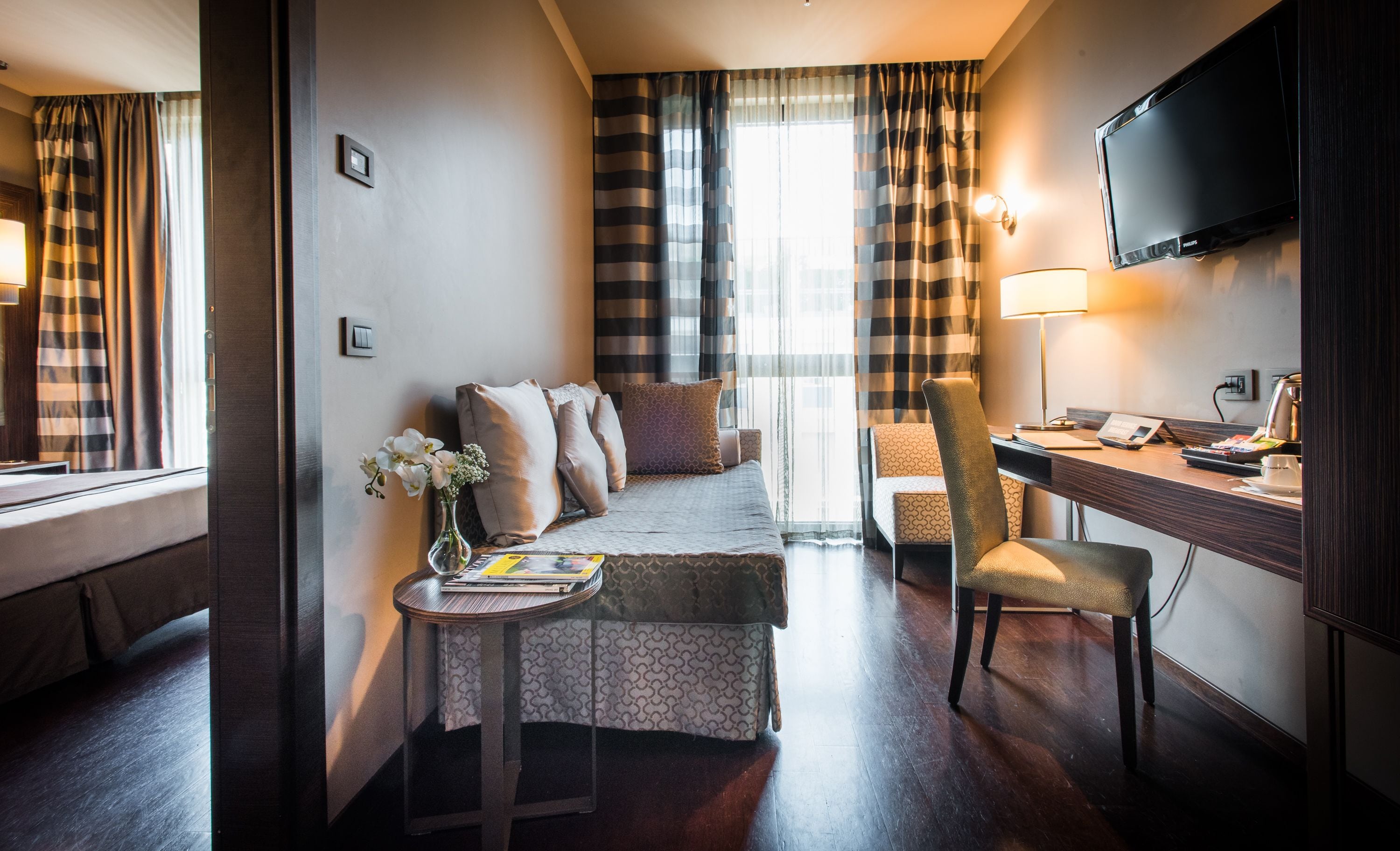 junior suite | 1 bedroom, premium bedding, down duvets, minibar