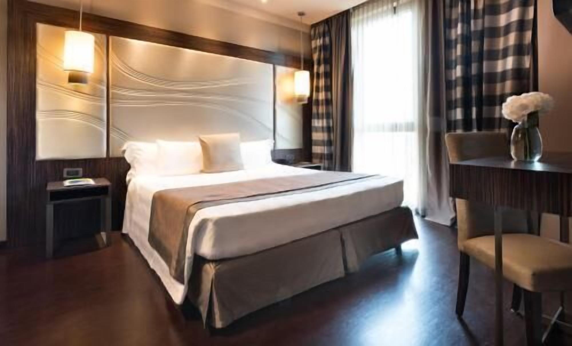 Sängtillbehör av högsta kvalitet, duntäcken och minibar