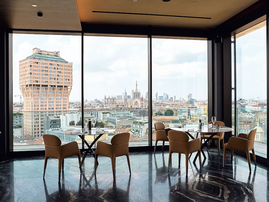 Se sirven desayunos, almuerzos, cenas y cocina italiana