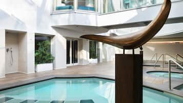 Indoor pool, pool loungers