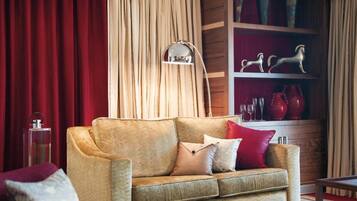 Junior Room | Living room