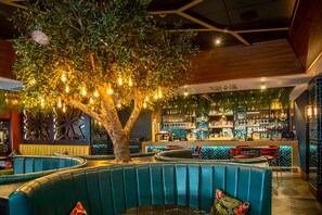 Bar (on property) - Casa Hotel (Chesterfield)