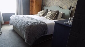 Double Room (Renaissance Superking)