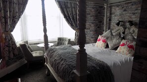 Double Room, Sea View (Flamingo Four Poster)