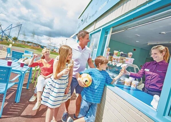 Innenpool, Außenpool