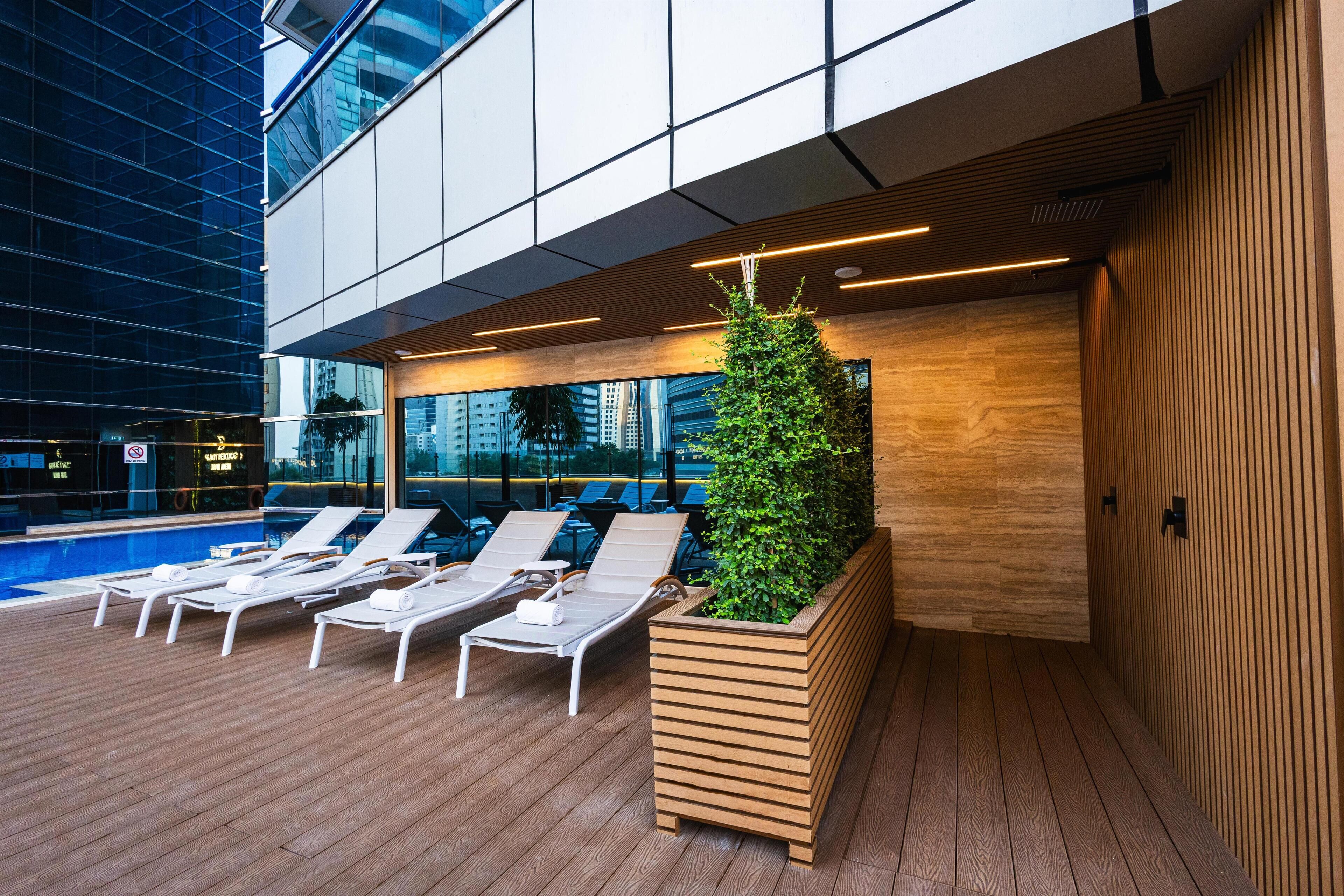 Outdoor pool, pool umbrellas