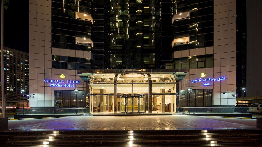 Golden Tulip Media Hotel