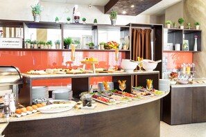 Daily buffet breakfast (EUR 6.13 per person) - City Avenue Hotel by HMG (Sofia)