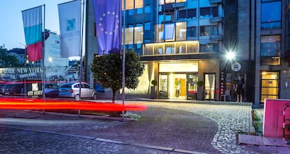 City Avenue Hotel by HMG