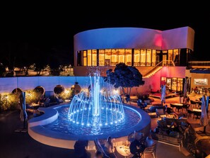 3 restaurantes, café da manhã, culinária mediterrânea