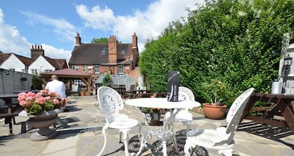 Falcon Inn