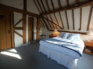 1 bedroom - Falcon Inn (Uxbridge)