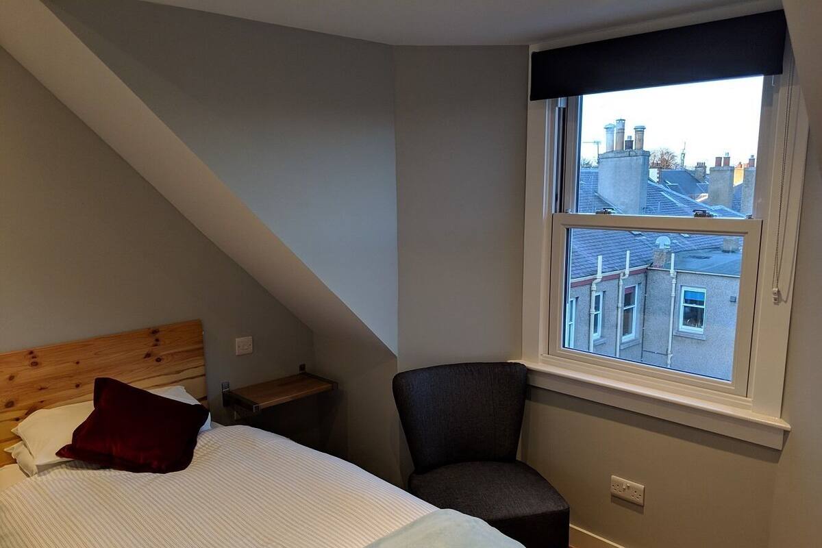 Eenpersoonskamer, en-suite badkamer