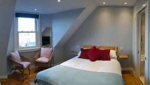 Double Room, Ensuite - Falcon Crest Guest House (Edinburgh)