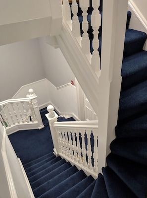 Miscellaneous - Falcon Crest Guest House (Edinburgh)