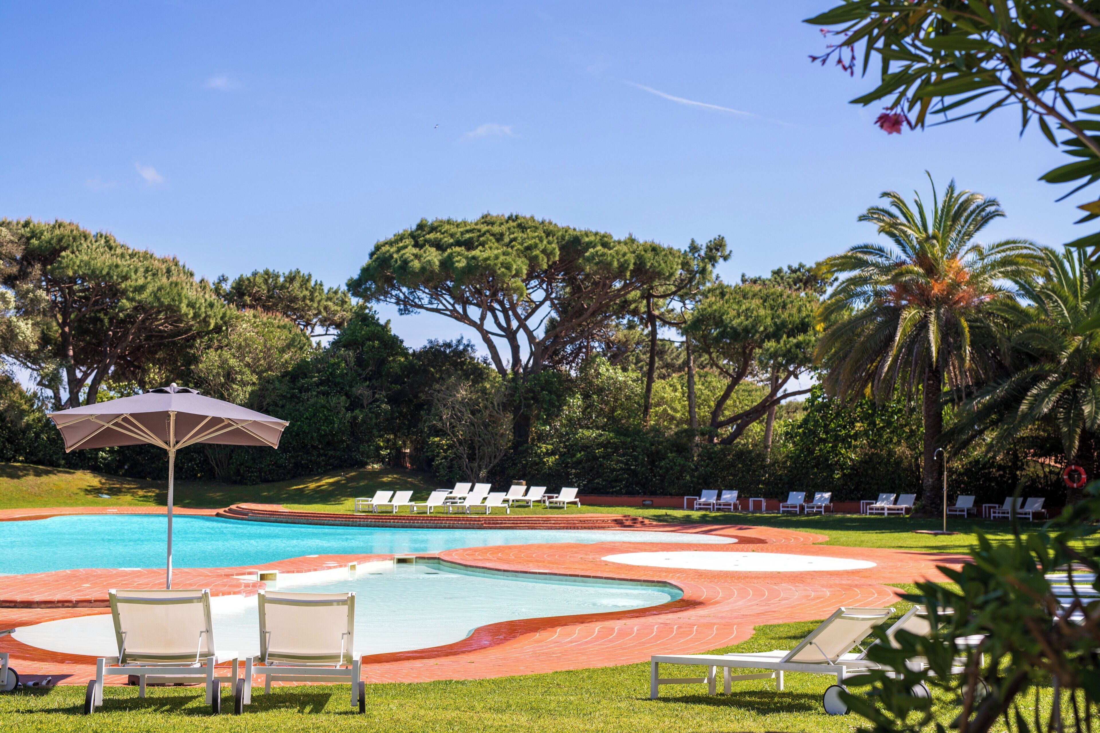 Piscine couverte, piscine extérieure (ouverte en saison)