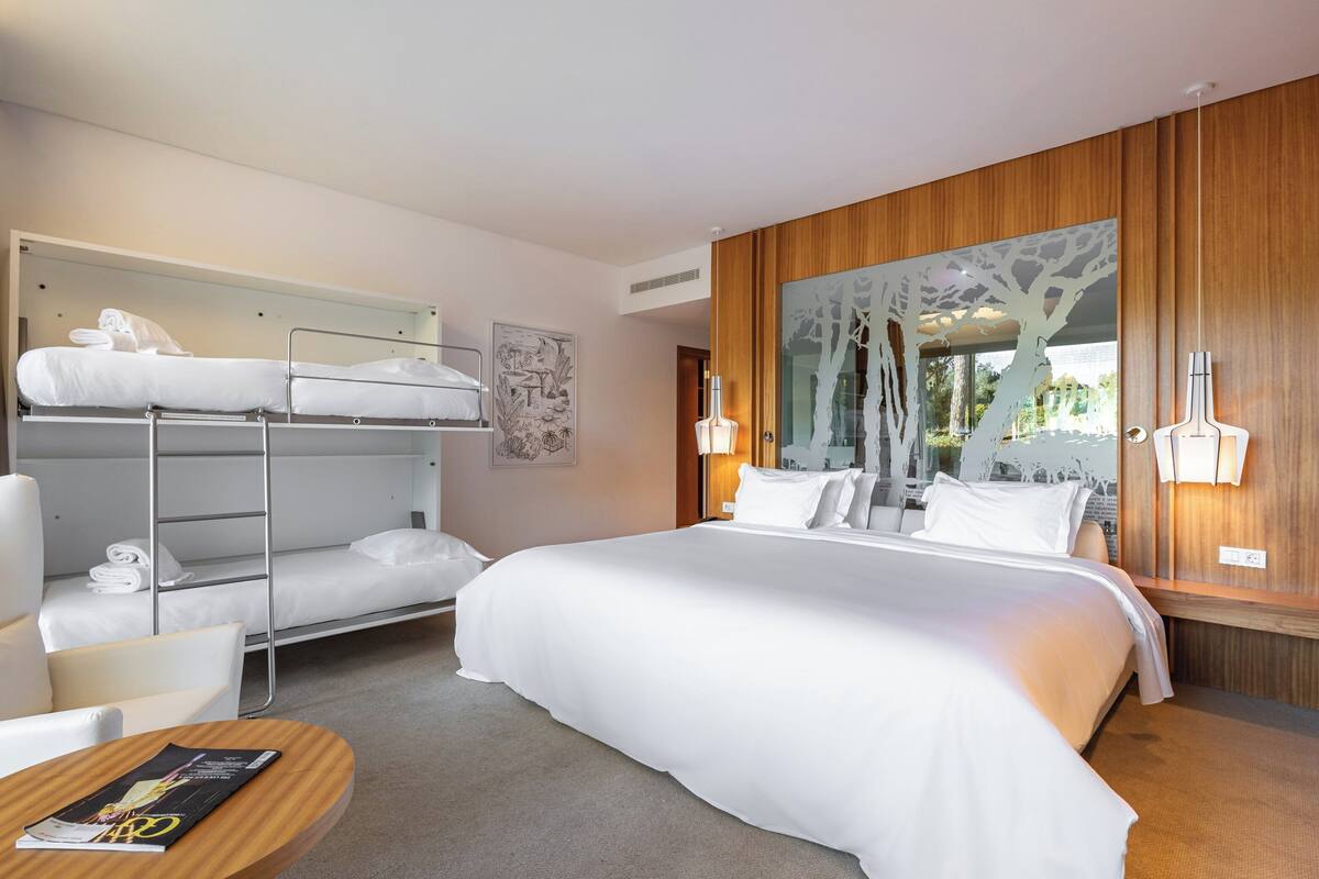 1 bedroom, minibar, in-room safe, desk