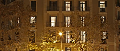 Front of property – evening/night