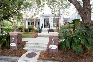 Front of property - The Cottages on Charleston Harbor (Mount Pleasant)