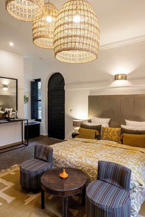 Suite (Saadienne) | In-room safe, iron/ironing board, free WiFi, bed sheets - Riad O (Marrakech)