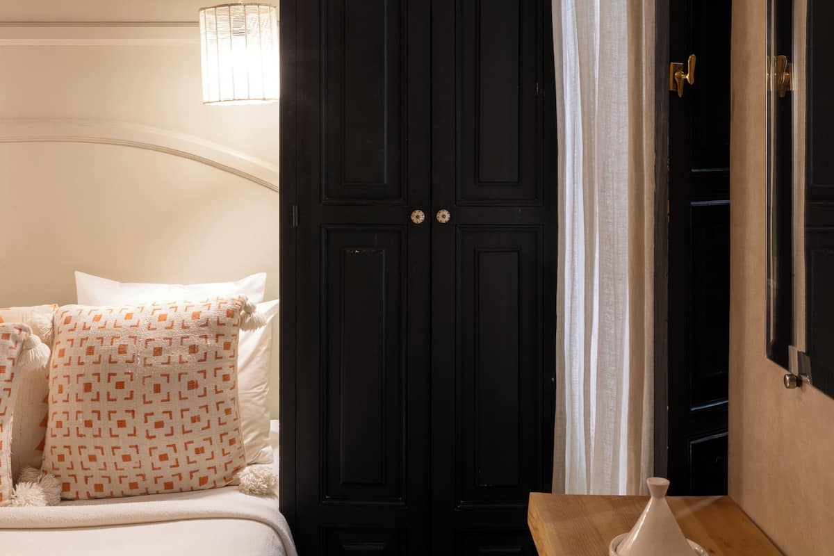 Double Room (Alaouite) | 2 chambres, coffres-forts dans les chambres, fer et planche à repasser