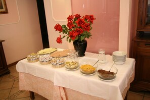 Petit déjeuner buffet compris tous les jours