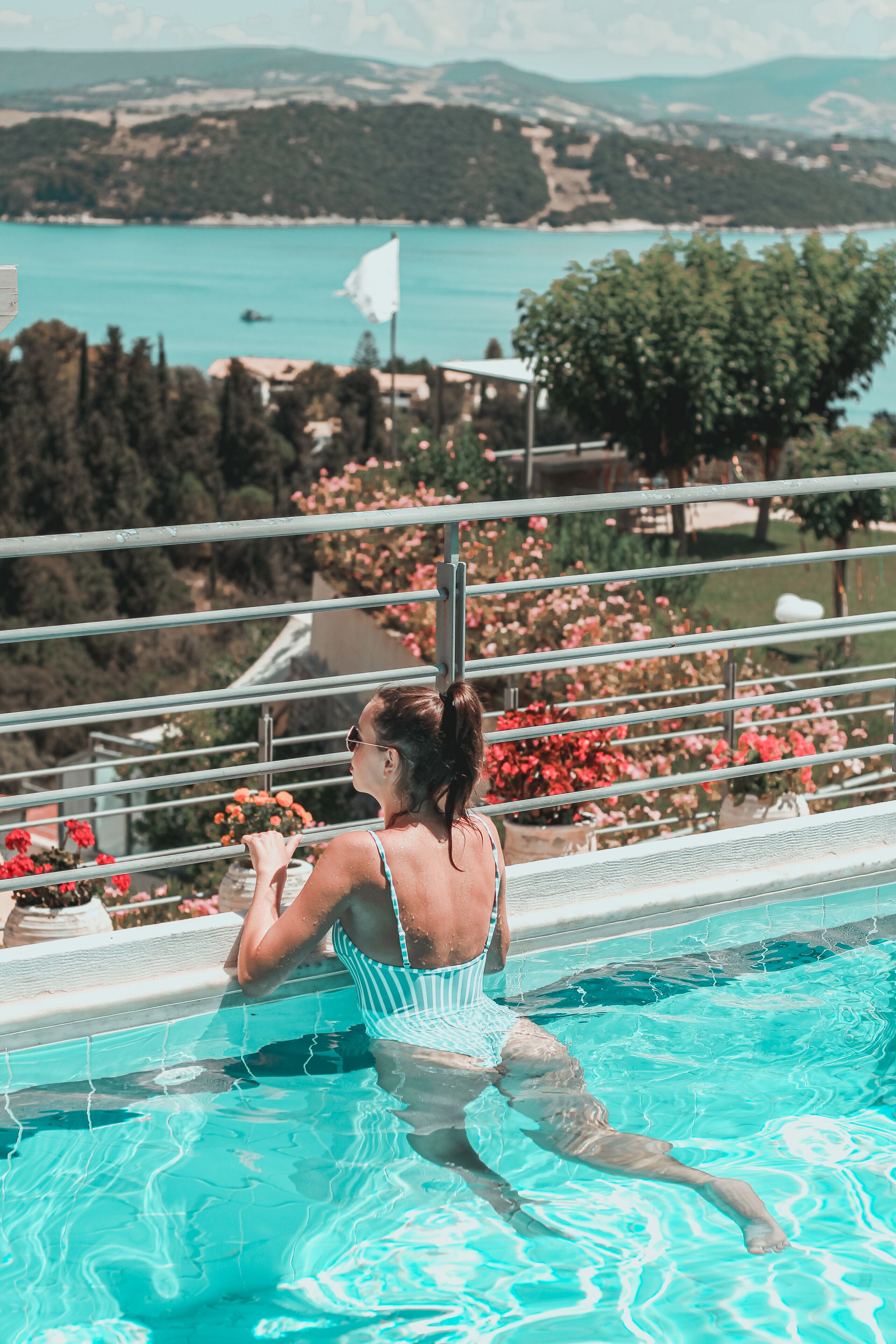 Seasonal outdoor pool, pool umbrellas, sun loungers