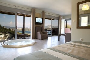 Private spa tub - Thealos Village (Lefkada)