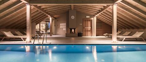 Indoor pool, pool loungers