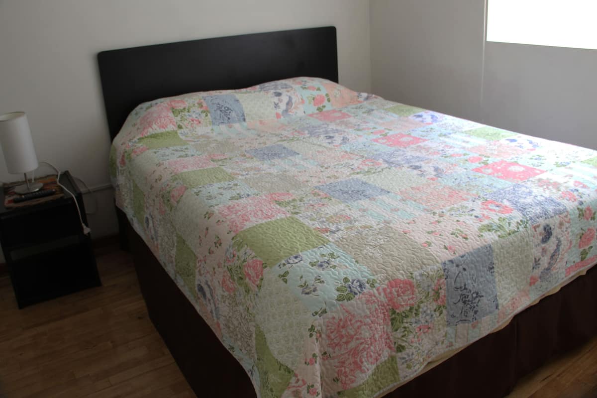 Standard dubbelrum | Memory foam-madrasser och värdeförvaringsskåp på rummet