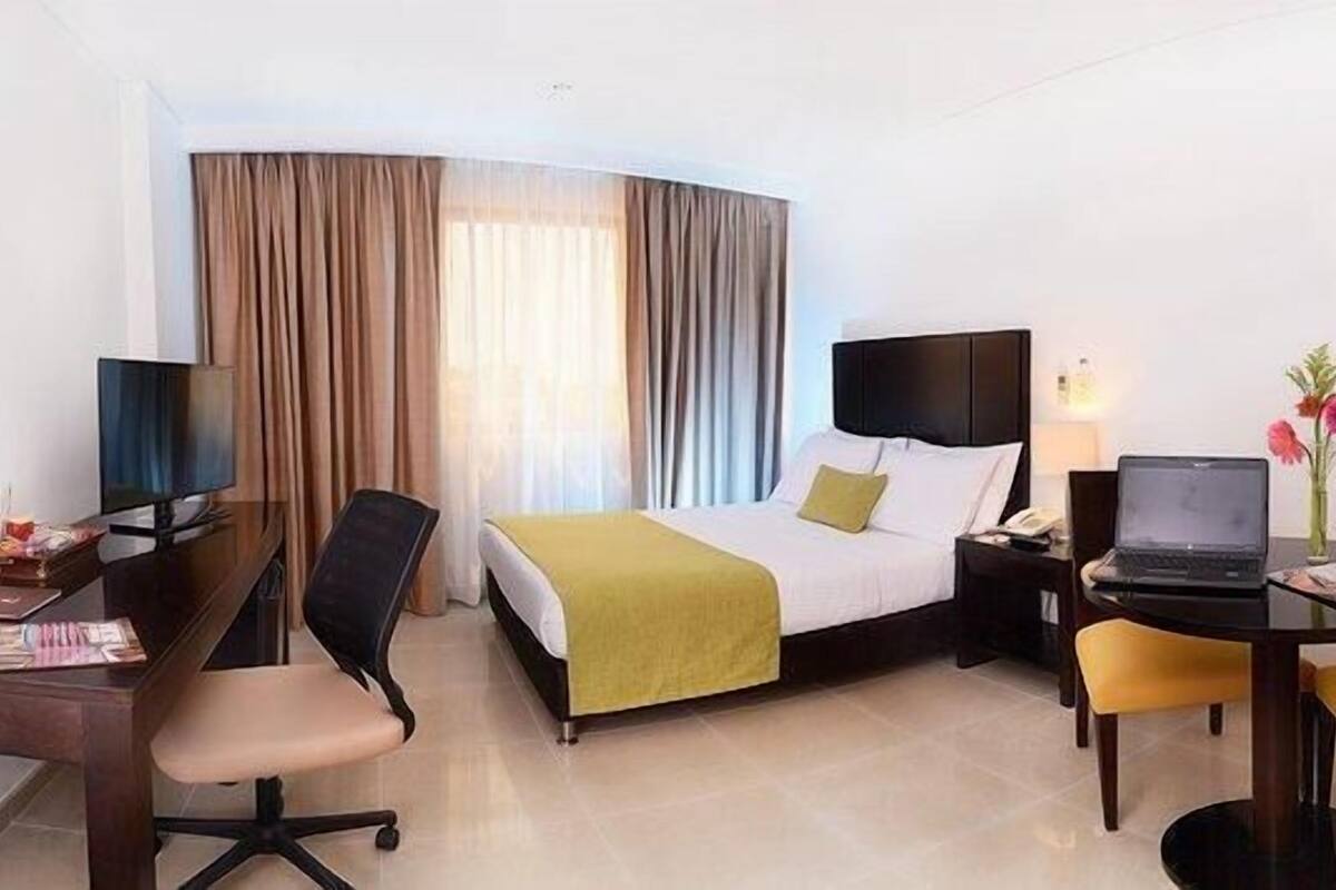 Ropa de cama de alta calidad, camas Select Comfort y minibar