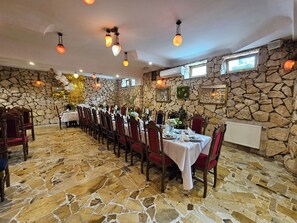 Breakfast, lunch, dinner and brunch served - Hotel Galicja (Wieliczka)