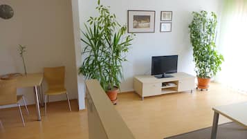 Televisión LED de 37 pulgadas con canales por cable y televisión