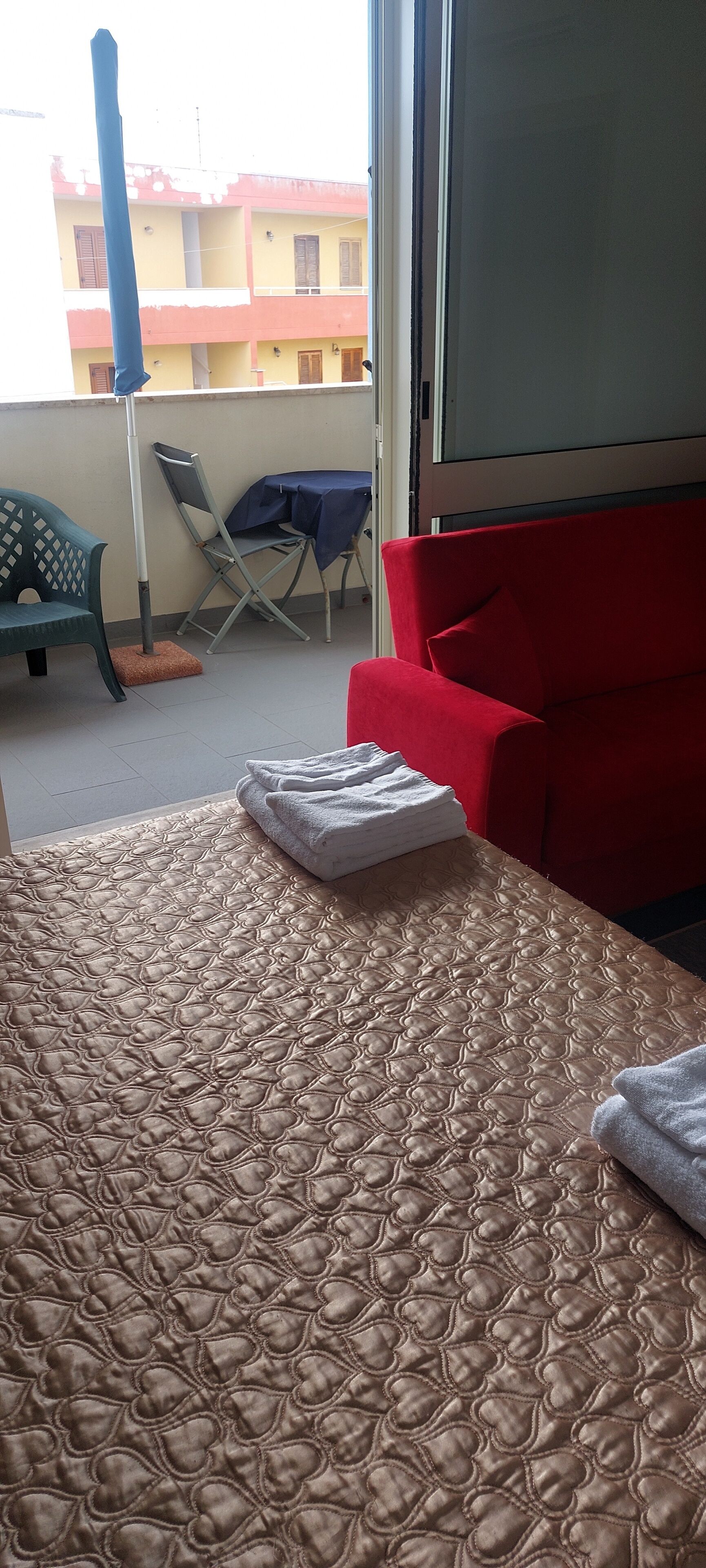 basic double room, 1 double bed | 2 bedrooms, in-room safe, free wifi, bed sheets