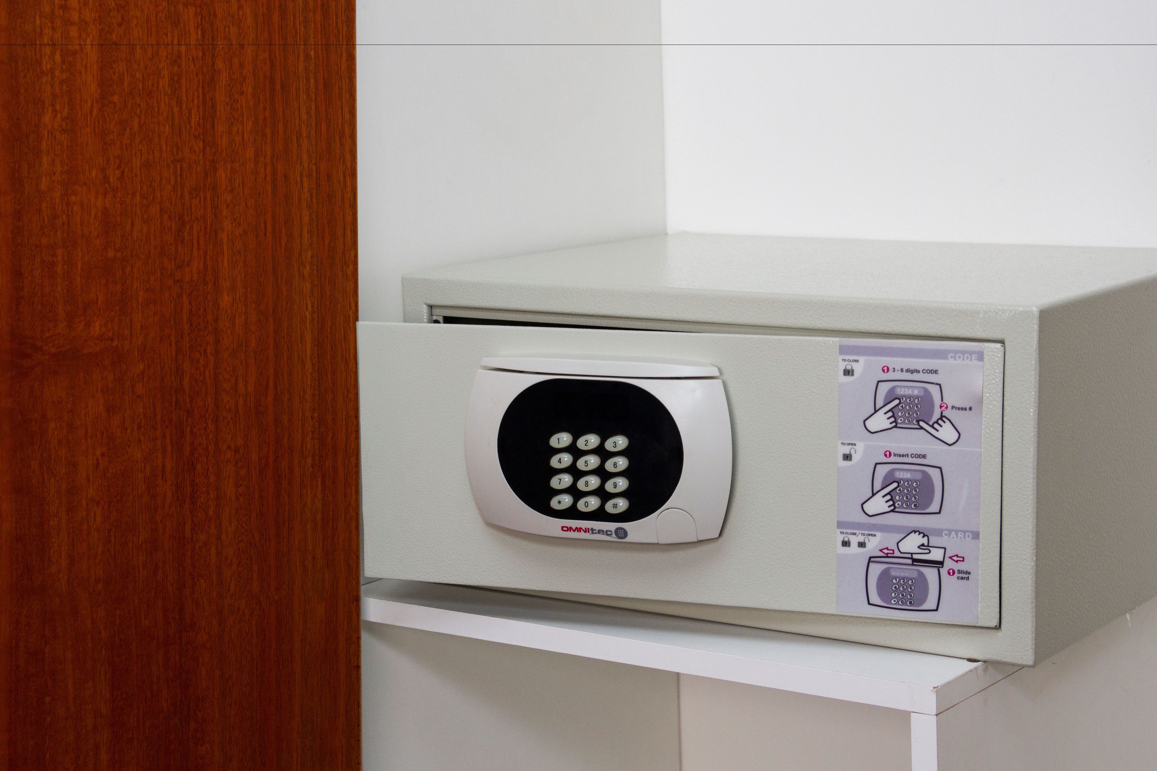 1 bedroom, down duvets, in-room safe, individually furnished