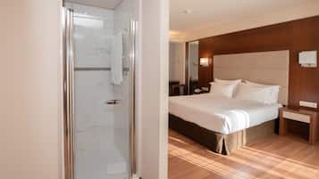 Minibar, in-room safe, desk, soundproofing