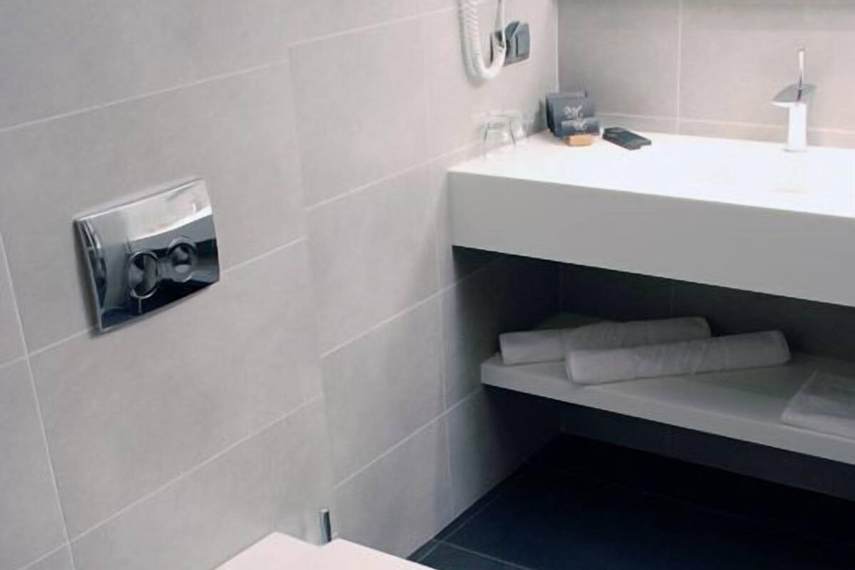 rainfall showerhead, free toiletries, hair dryer, bathrobes