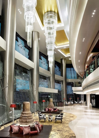 Lobby sitting area. Sofitel Mumbai BKC Hotel