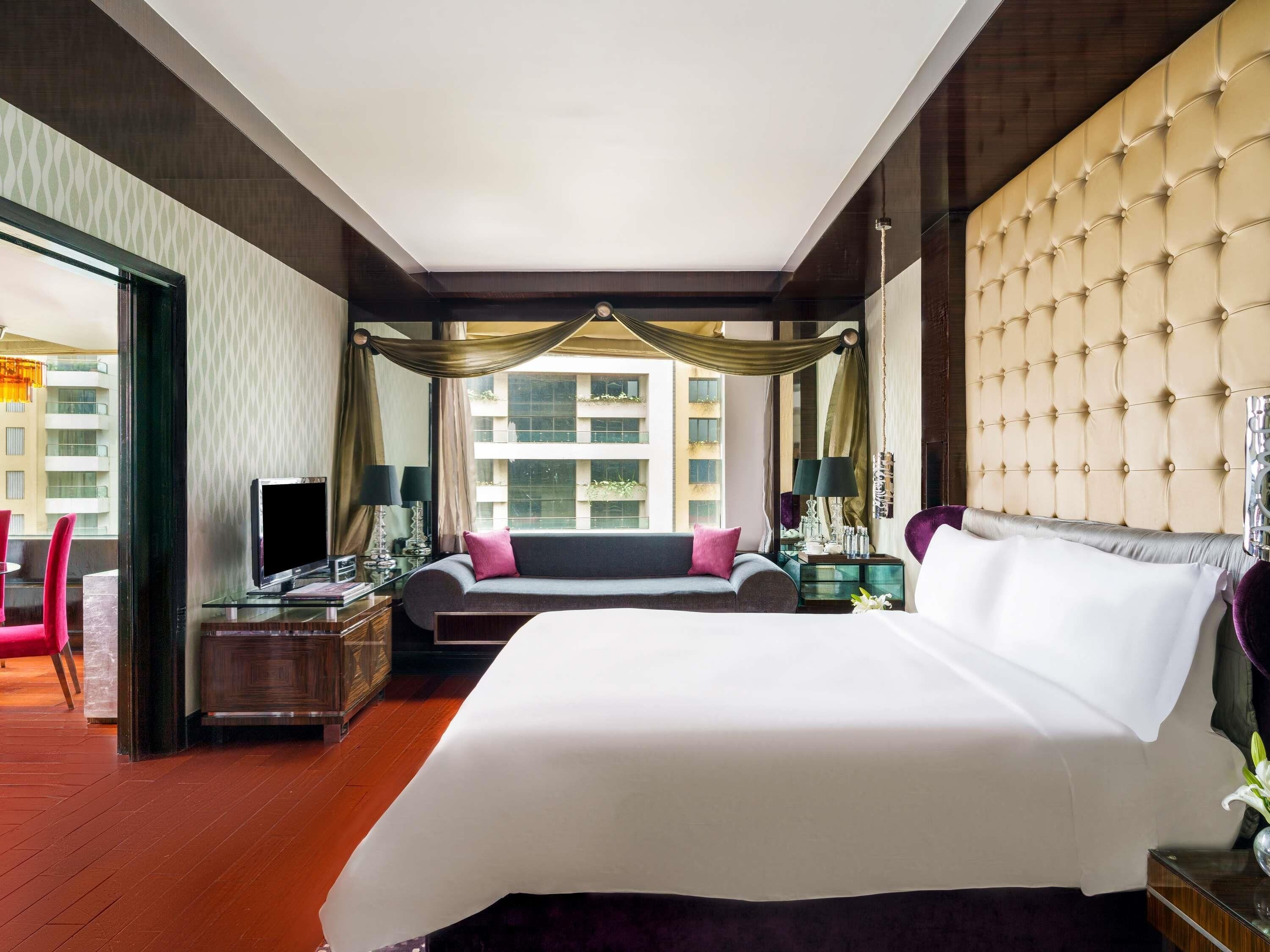 Suite, 1 King Bed (Prestige) | Premium bedding, down comforters, minibar, in-room safe