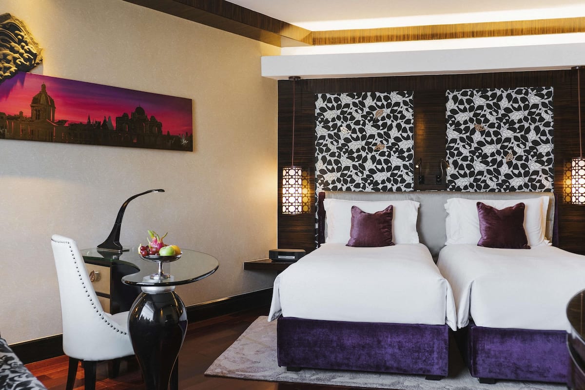 Room, 2 Twin Beds, Club Lounge Access | Premium bedding, down comforters, minibar, in-room safe