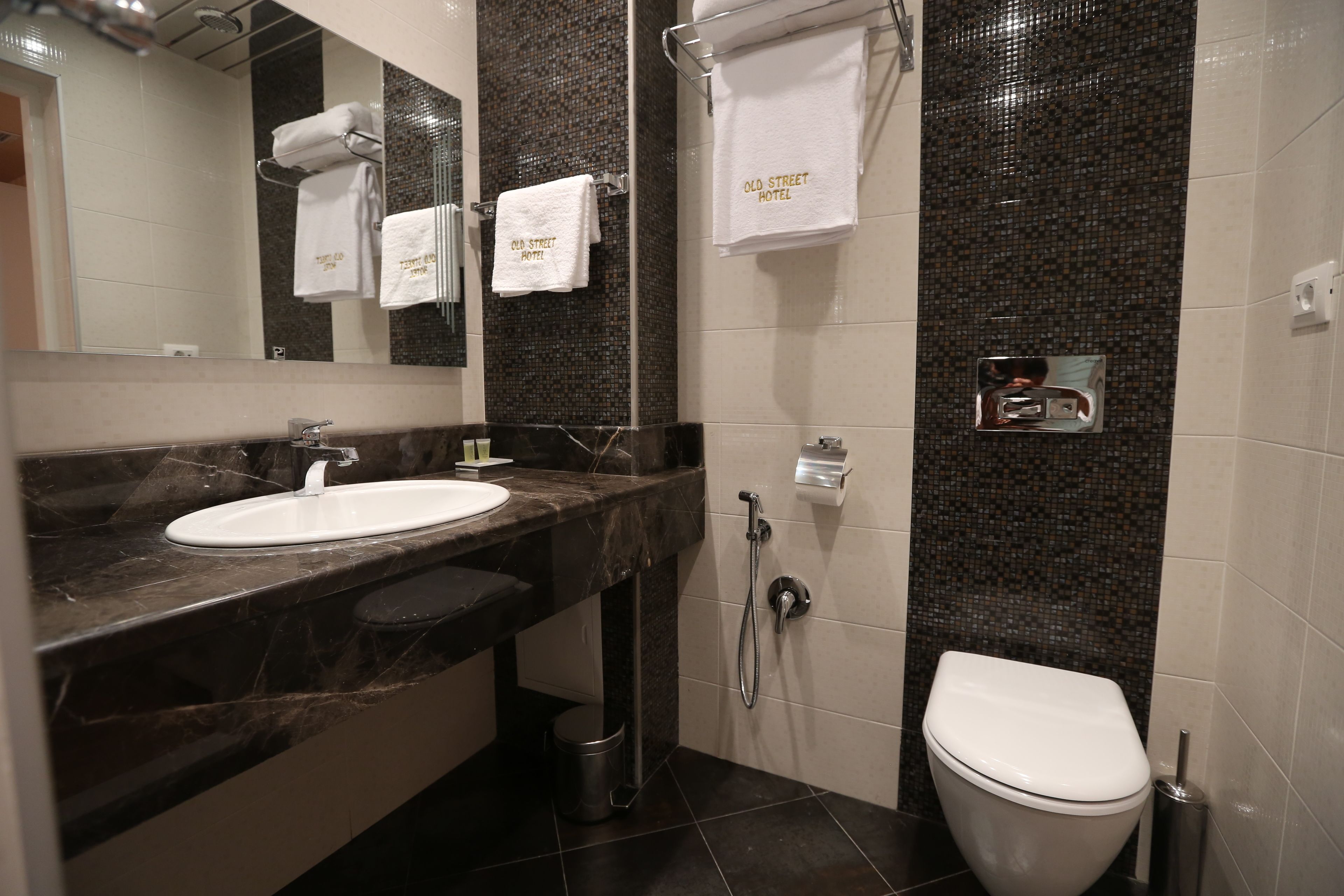 comfort double room, sea view | bathroom | shower, free toiletries, slippers, towels