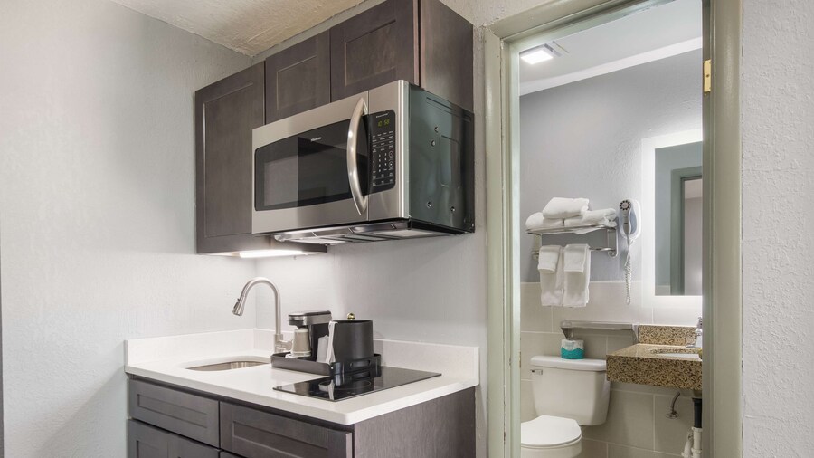 Knights Inn and Suites Salem