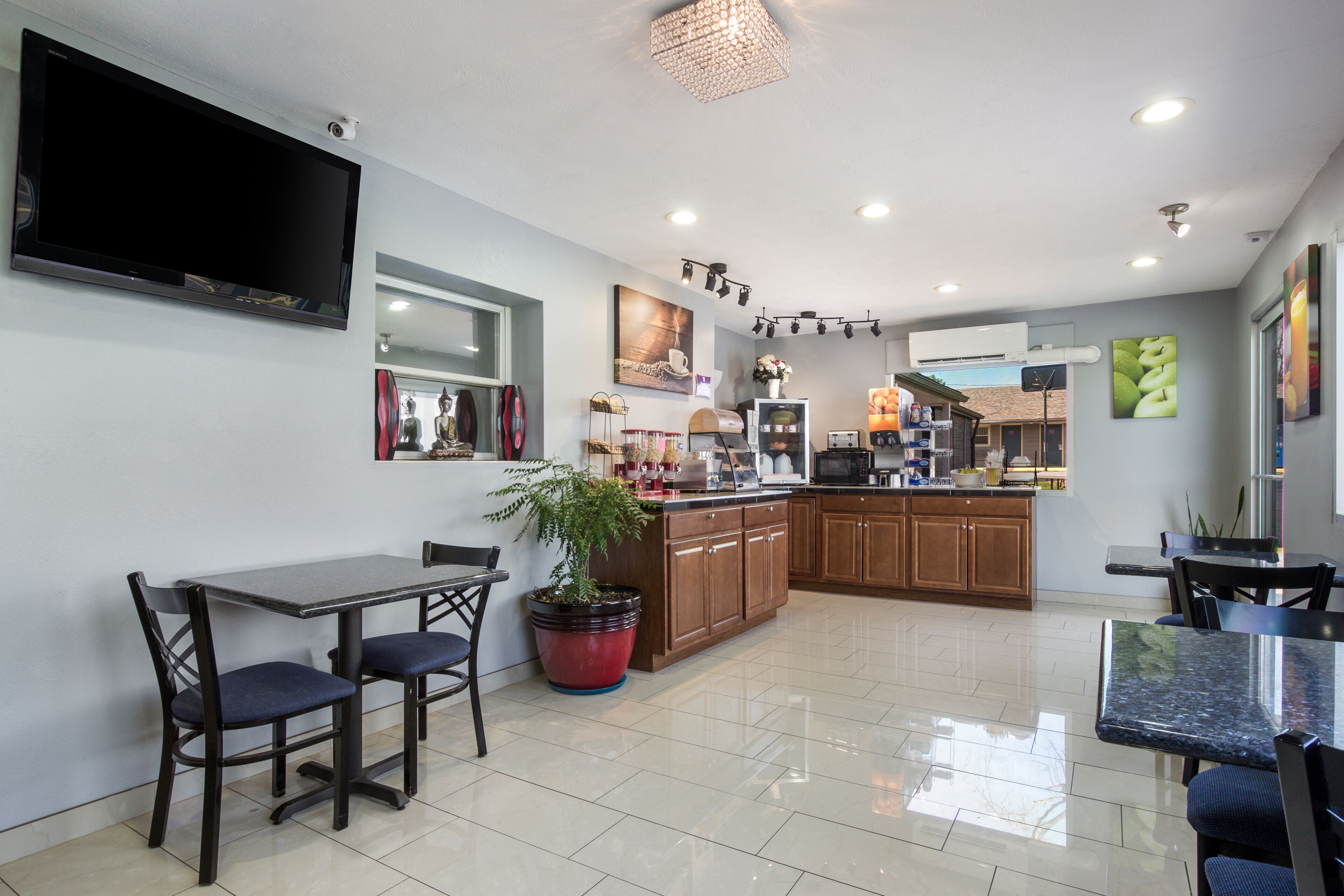 free continental breakfast