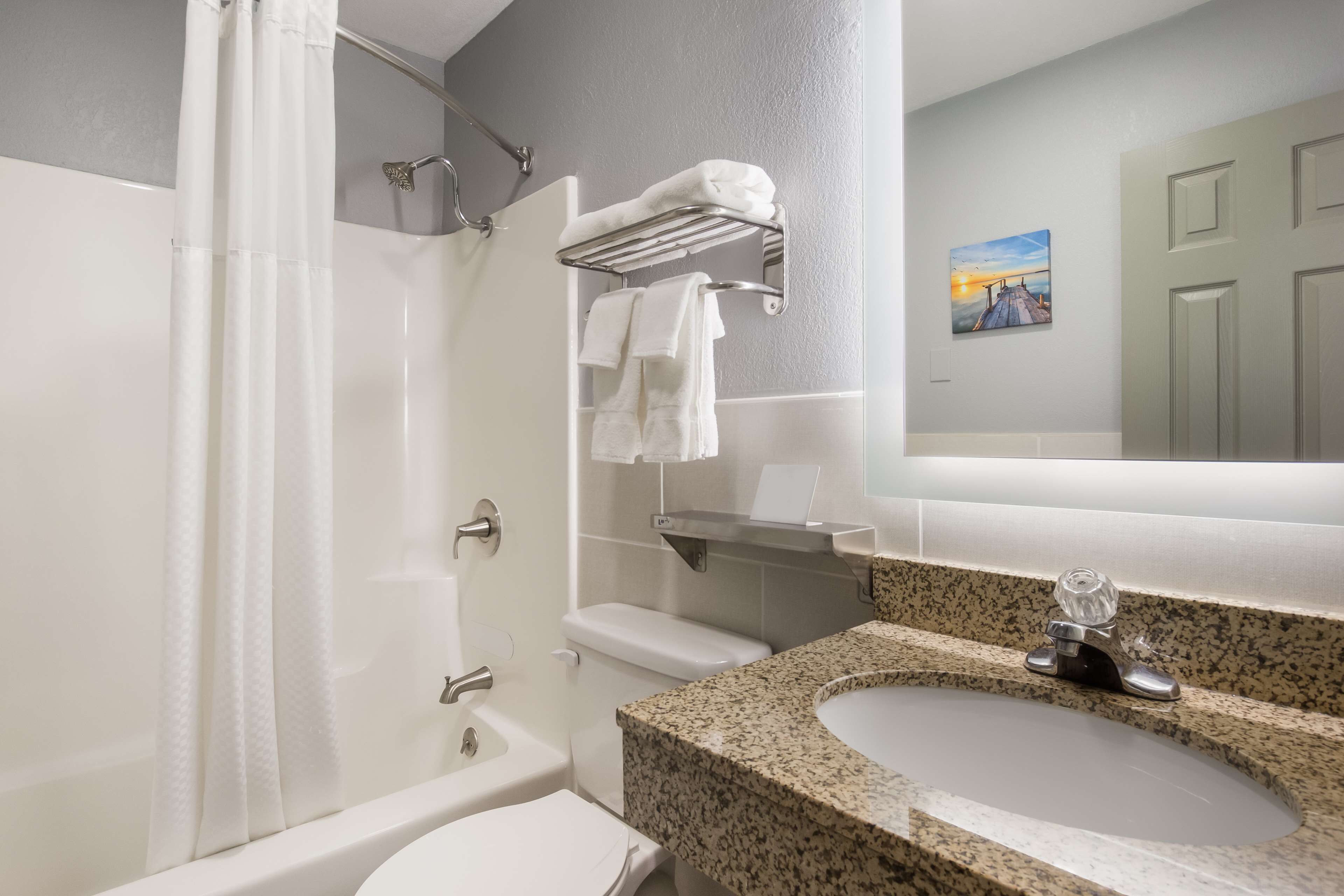 combined shower/bathtub, free toiletries, hair dryer, towels