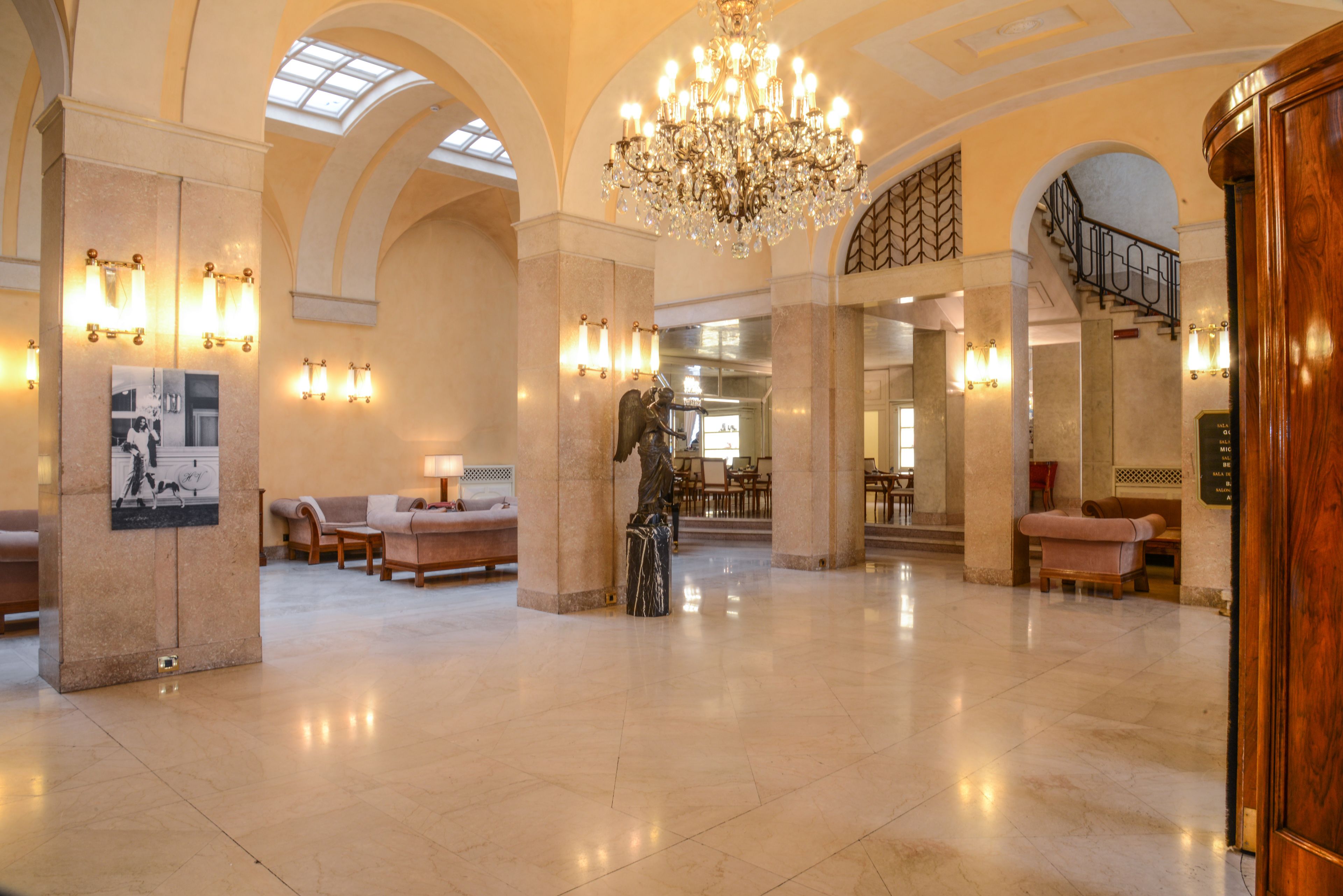 lobby